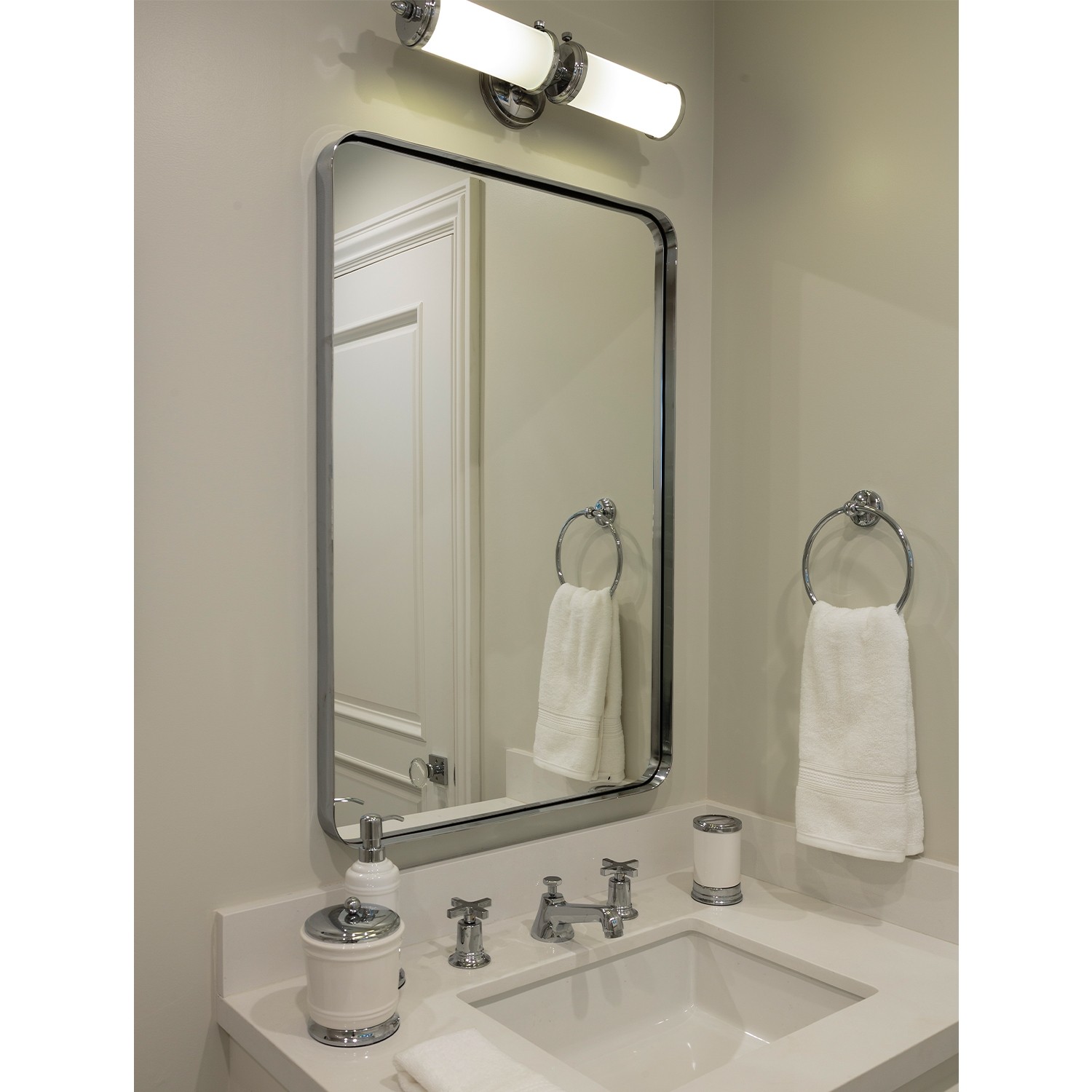 20423 Mirror Mirror Home MH   20423 Lifestyle Vertical  Website 1500x1500 1 